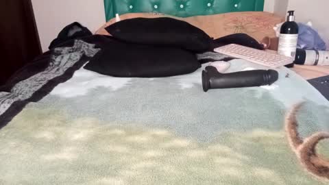    online show from 03.06.25