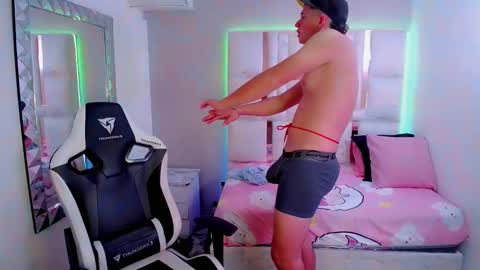 N I N O online show from 03.05.25