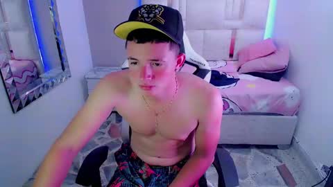 N I N O online show from 03.08.25