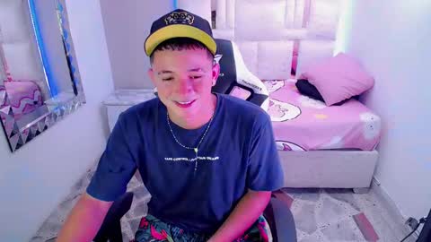 N I N O online show from 03.08.25