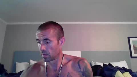 jrizzle1111 online show from 04.23.26