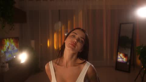 Jennifer Diaz online show from 01.12.26