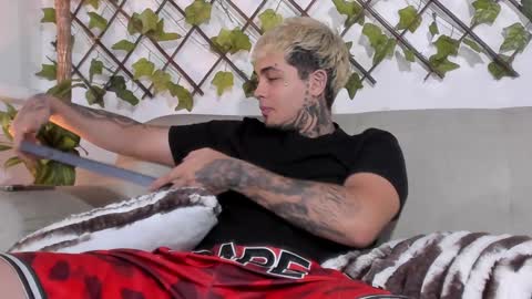 Snapshot of juan_alvarez18 chatting on 02.04.25 juan_alvarez18 online show from 02.04.25