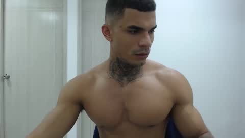 juan_gomez_1 online show from 01.04.25