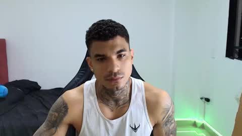 juan_gomez_1 online show from 12.17.25