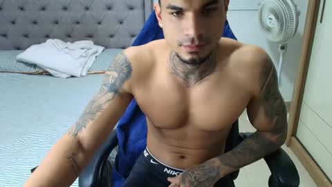 Snapshot of juan_gomez_1 chatting on 07.29.26 juan_gomez_1 online show from 07.29.26