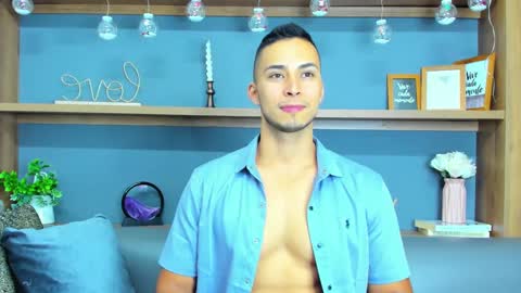 Snapshot of juan_muscle chatting on 02.16.25 juan_muscle online show from 02.16.25