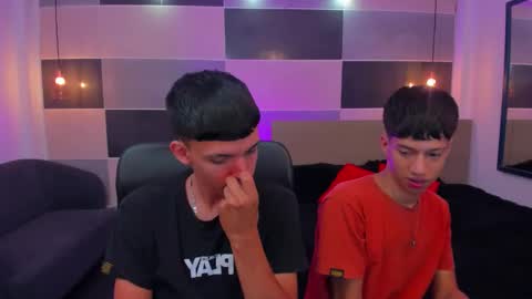 Snapshot of juan_nd_steven chatting on 12.04.24 JuanSteven online show from 12.04.24