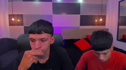 Snapshot of juan_nd_steven chatting on 12.04.24 JuanSteven online show from 12.04.24