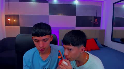 Snapshot of juan_nd_steven chatting on 12.20.24 JuanSteven online show from 12.20.24