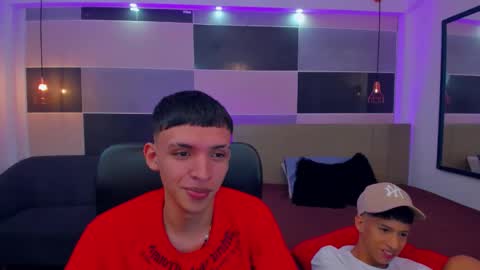 Snapshot of juan_nd_steven chatting on 12.31.24 JuanSteven online show from 12.31.24