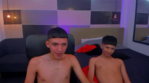 Snapshot of juan_nd_steven chatting on 01.04.25 JuanSteven online show from 01.04.25