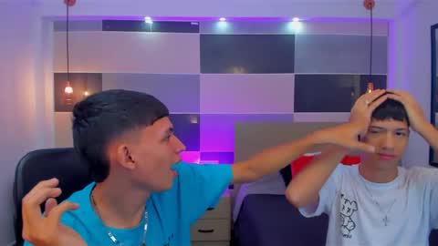 Snapshot of juan_nd_steven chatting on 01.05.25 JuanSteven online show from 01.05.25