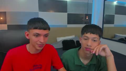 Snapshot of juan_nd_steven chatting on 01.07.25 JuanSteven online show from 01.07.25