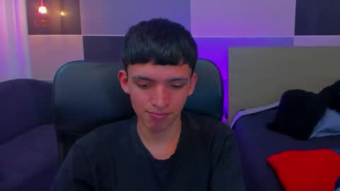 Snapshot of juan_nd_steven chatting on 01.30.25 JuanSteven online show from 01.30.25