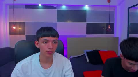 Snapshot of juan_nd_steven chatting on 01.31.25 JuanSteven online show from 01.31.25