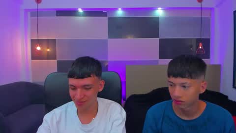 Snapshot of juan_nd_steven chatting on 02.04.25 JuanSteven online show from 02.04.25