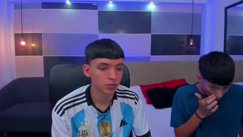 Snapshot of juan_nd_steven chatting on 02.19.25 JuanSteven online show from 02.19.25