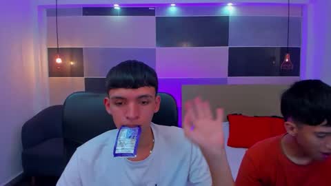 Snapshot of juan_nd_steven chatting on 02.21.25 JuanSteven online show from 02.21.25