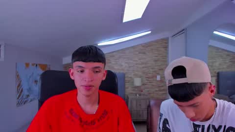 Snapshot of juan_nd_steven chatting on 03.05.25 JuanSteven online show from 03.05.25