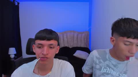 Snapshot of juan_nd_steven chatting on 09.20.25 JuanSteven online show from 09.20.25