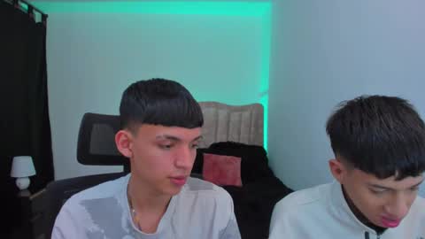 Snapshot of juan_nd_steven chatting on 09.23.25 JuanSteven online show from 09.23.25