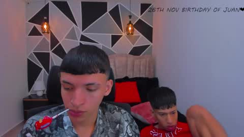 Snapshot of juan_nd_steven chatting on 11.20.25 JuanSteven online show from 11.20.25