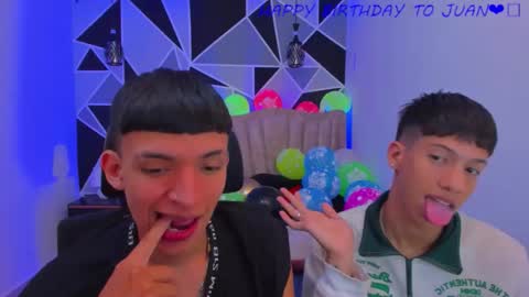 Snapshot of juan_nd_steven chatting on 11.27.25 JuanSteven online show from 11.27.25