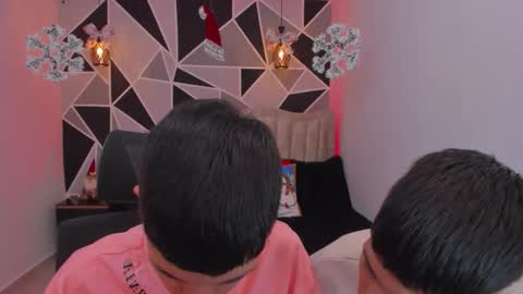 Snapshot of juan_nd_steven chatting on 12.04.25 JuanSteven online show from 12.04.25