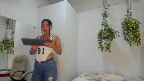 Snapshot of juana_naranjo chatting on 06.27.26 juana_naranjo online show from 06.27.26