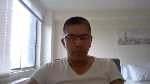 Snapshot of juanearth1 chatting on 06.26.26 juanearth1 online show from 06.26.26
