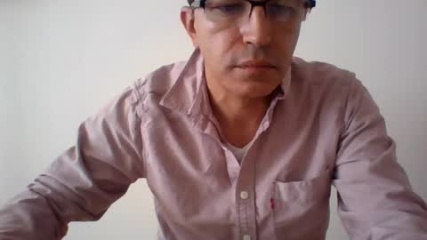 Snapshot of juanearth1 chatting on 07.14.26 juanearth1 online show from 07.14.26