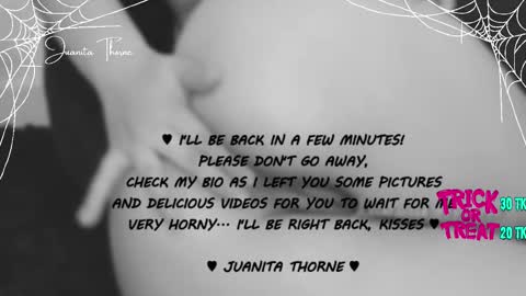 Snapshot of juanita_thorne chatting on 10.16.25            online show from 10.16.25