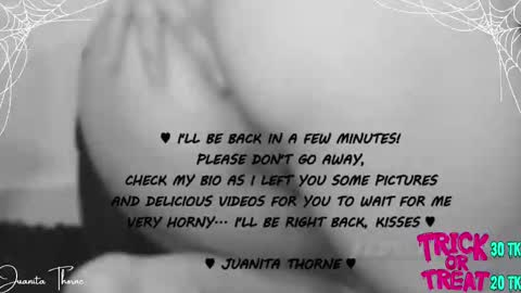 Snapshot of juanita_thorne chatting on 10.24.25            online show from 10.24.25