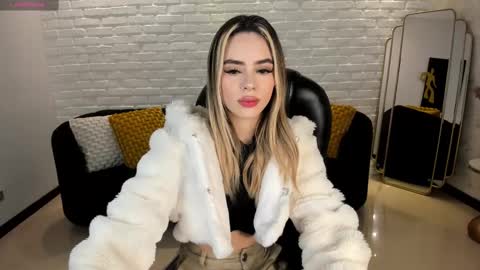 Juanita Clay online show from 02.24.25