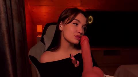 Snapshot of judykissmoore chatting on 10.08.25 Judy online show from 10.08.25