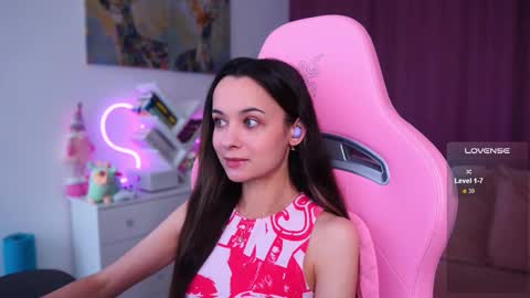 Angelina online show from 10.24.25