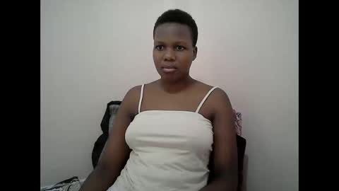 Snapshot of juicy_bella2 chatting on 09.14.25 juicy_bella2 online show from 09.14.25
