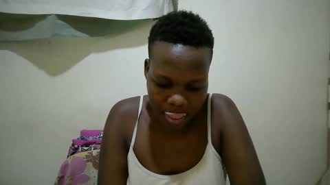 Snapshot of juicy_bella2 chatting on 10.02.25 juicy_bella2 online show from 10.02.25