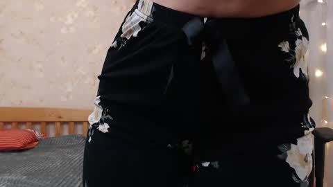 juicy_jesss online show from 01.03.25