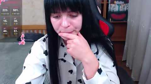 juicy_jesss online show from 11.05.25