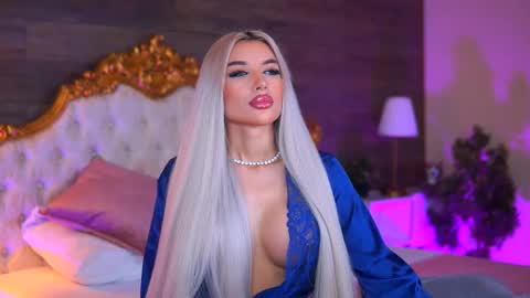 Snapshot of juicy_jessye chatting on 12.13.25 Jessye online show from 12.13.25