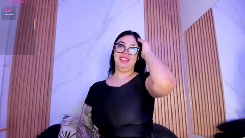 Juicy online show from 10.22.25