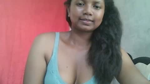 Snapshot of juicy_pretty chatting on 12.13.24 stellah online show from 12.13.24