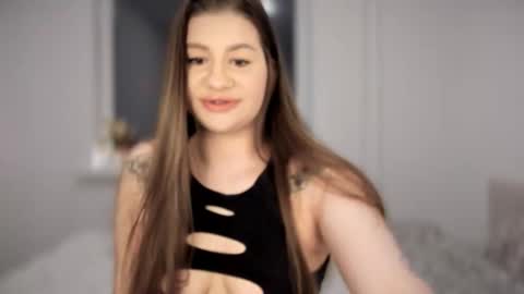 Elena online show from 12.14.25