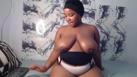 Snapshot of juicyjasminx chatting on 05.20.26 juicyjasminx online show from 05.20.26