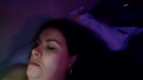 Snapshot of juicymommies chatting on 01.18.25 Darklover1987 online show from 01.18.25