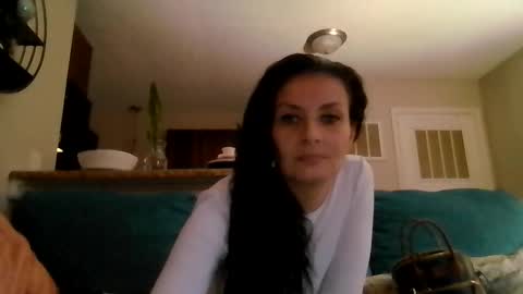 Snapshot of juicymommies chatting on 12.18.25 Darklover1987 online show from 12.18.25