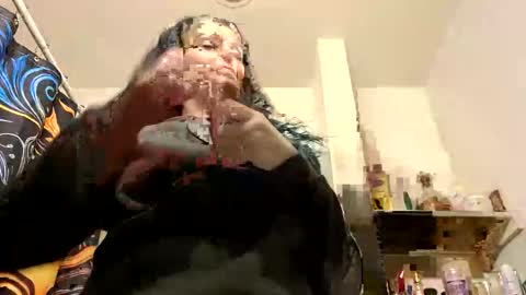 Snapshot of juicymommies chatting on 01.17.26 Darklover1987 online show from 01.17.26