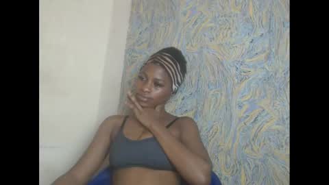 Snapshot of juicypiexx chatting on 02.15.25 juicypiexx online show from 02.15.25